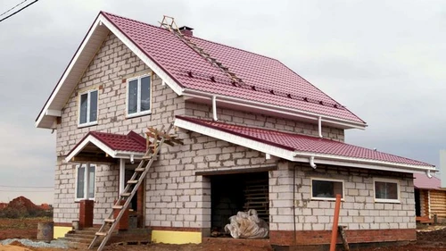 Construirea cu blocuri de spumă: o soluție practică pentru o casă privată